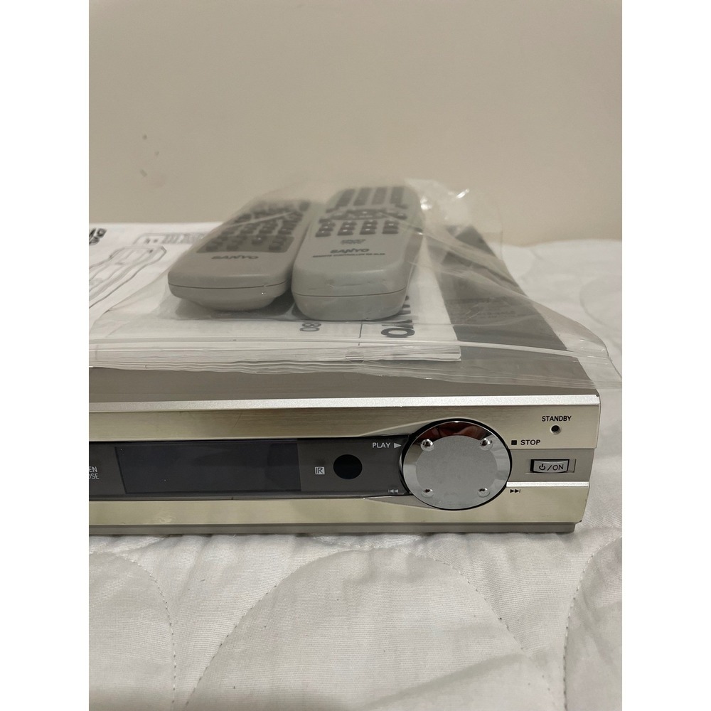 Sanyo DWM-380 DVD Video Player Silver with Dual Remotes and Manual Vintage 2002